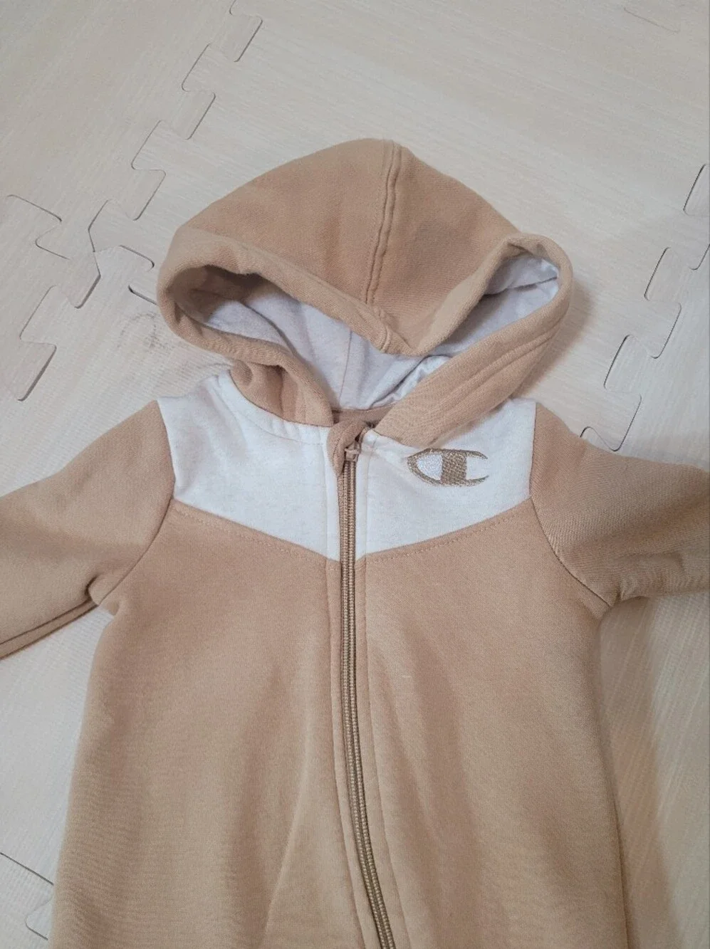 Champion hooded sweatsuit
